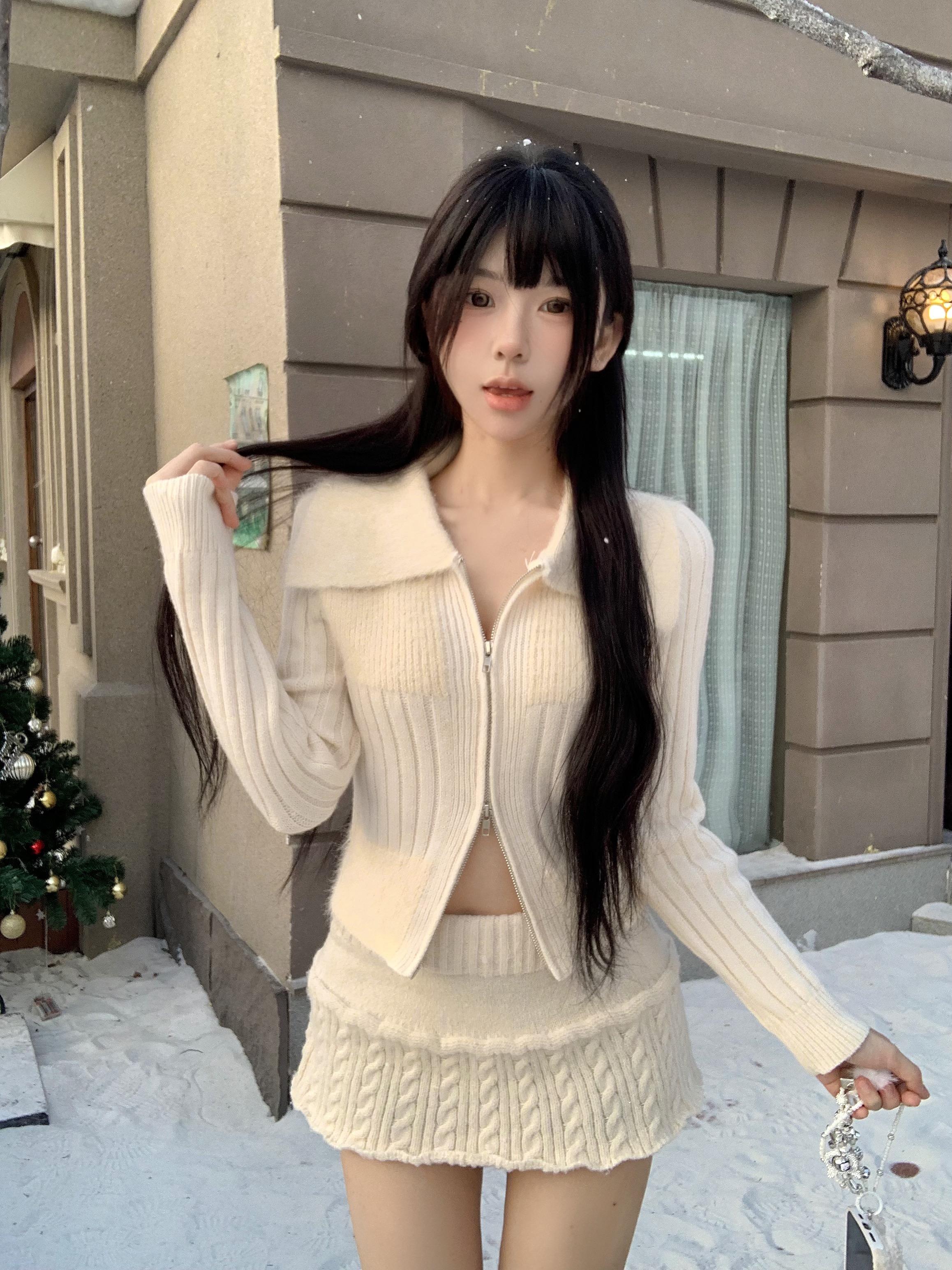 實拍~秋冬獨特别致顯瘦毛絨翻領上衣高級感拼接毛毛針織衫女