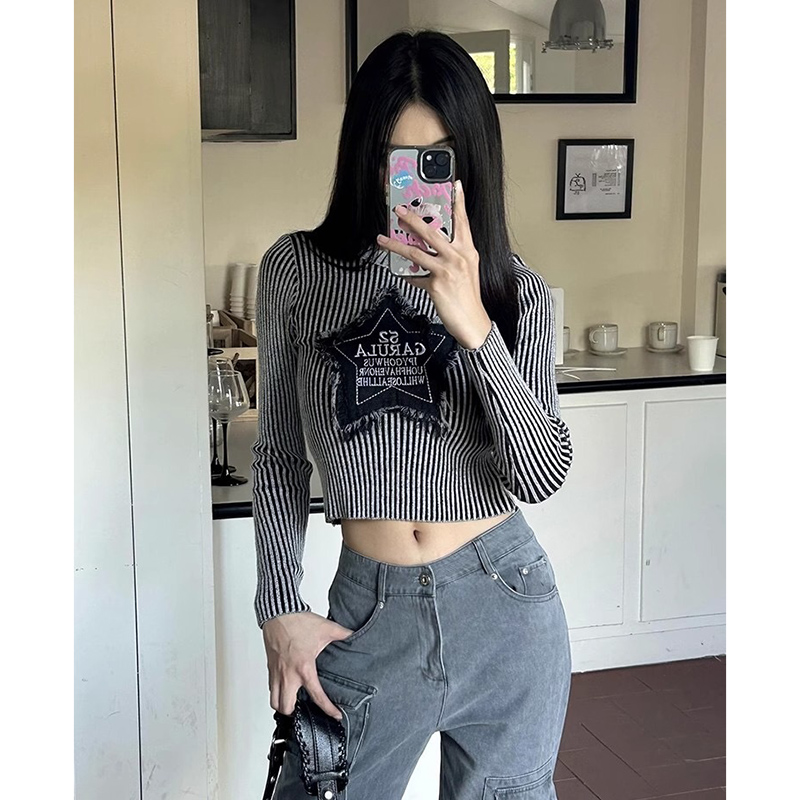 秋冬新款辣妹美式復古條紋圓領針織衫女長袖修身打底毛衣女