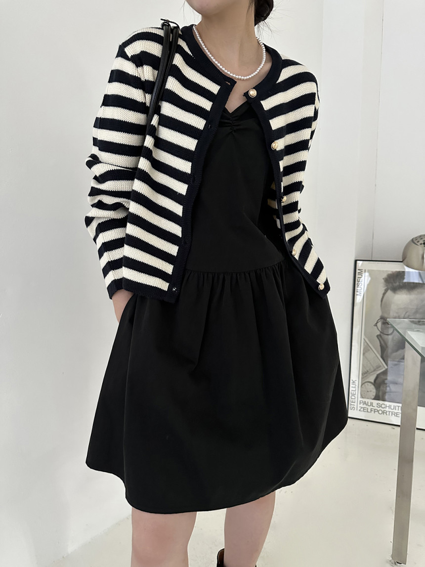 Size update Korean chic new striped single-breasted long-sleeved knitted cardigan women's loose sweater jacket