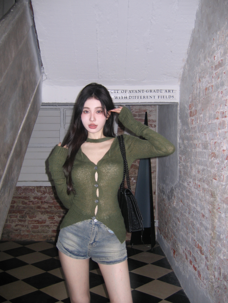 Actual shot of pickle green V-neck slim knitted top soft waxy halterneck hollow knitted cardigan