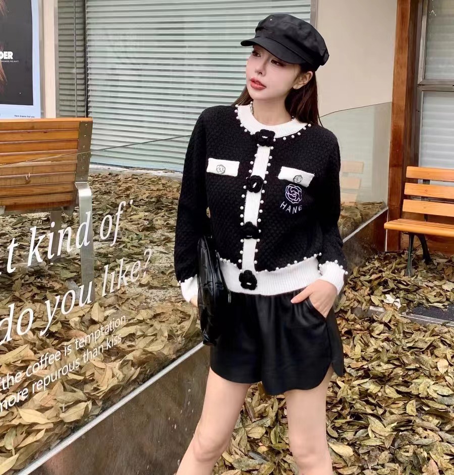 復古拼色毛衣開衫女2023秋季新款設計感立體小花長袖上衣