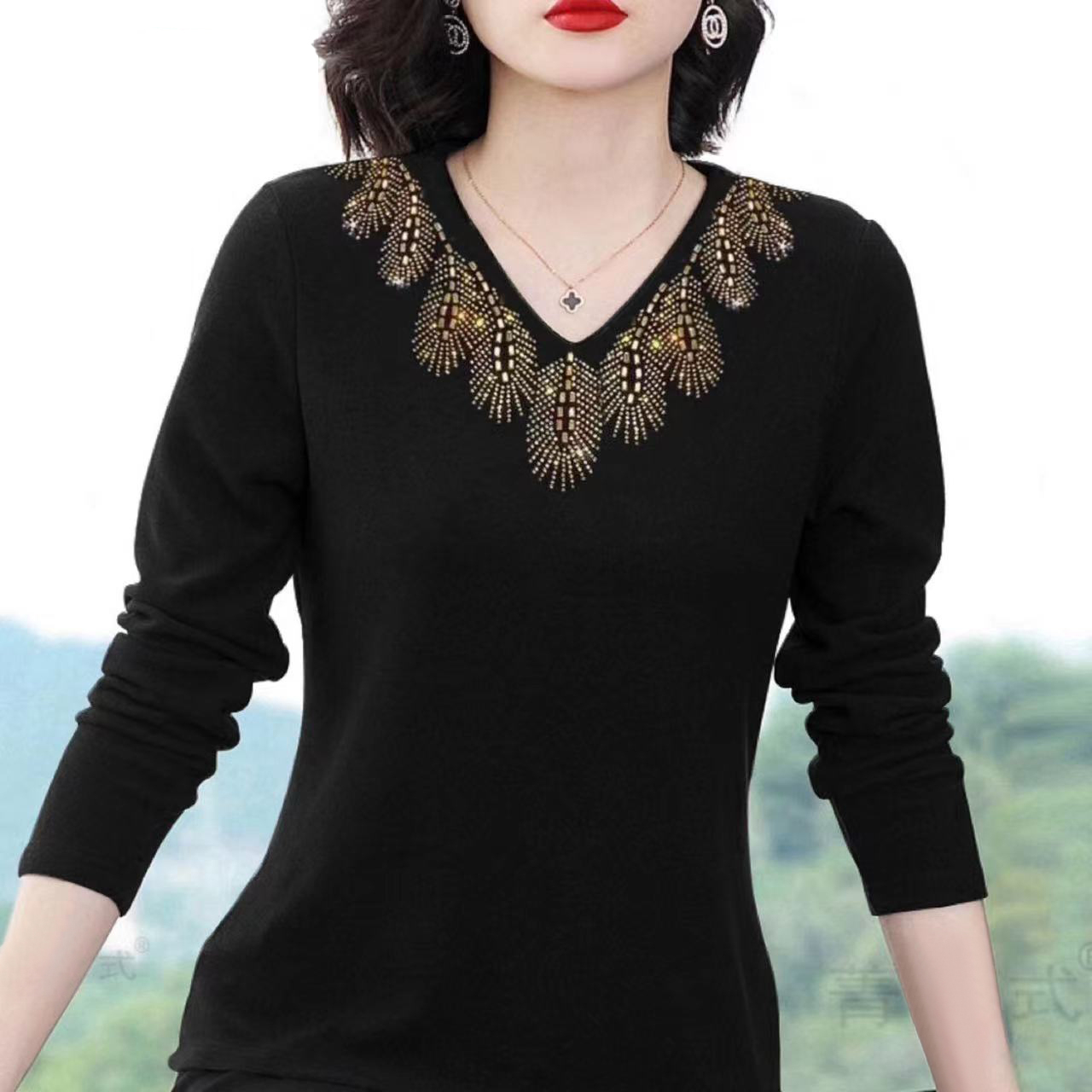 Large size bottoming shirt for women in autumn and winter, half turtleneck, German velvet, middle-aged mother's long-sleeved top for women