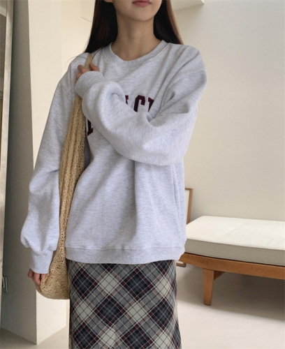 Official picture  autumn and winter Korean version of the new letter simple loose solid color plus velvet thickened fashion versatile sweatshirt for women