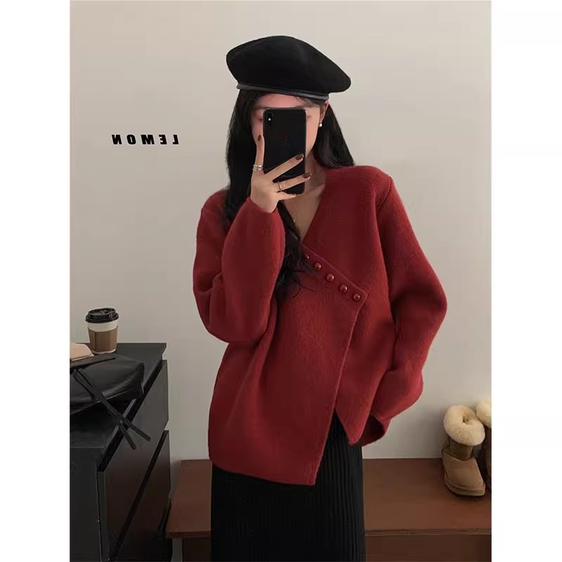 法式復古聖誕紅色斜扣v領毛衣開衫女冬季慵懶寬鬆高級感針織外套