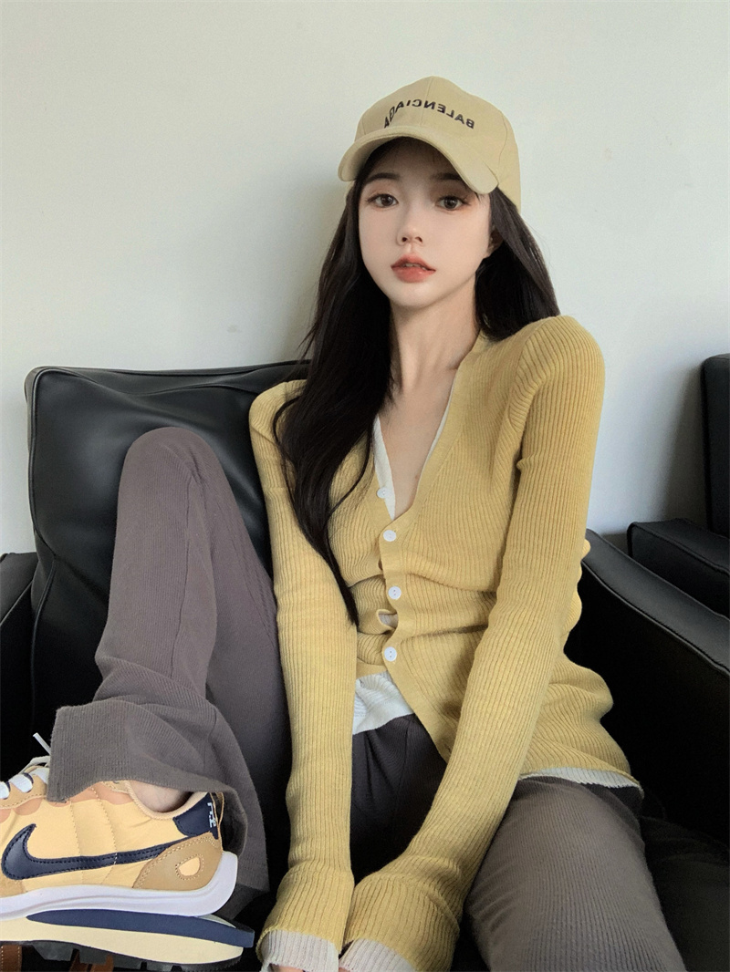 實拍 假兩件V領針織衫女慵懶風設計感小眾上衣潮