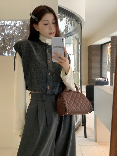 Real shot~Large size stacked vest, temperament knitted sweater cardigan, women's turtleneck bottoming shirt + suit wide leg pants