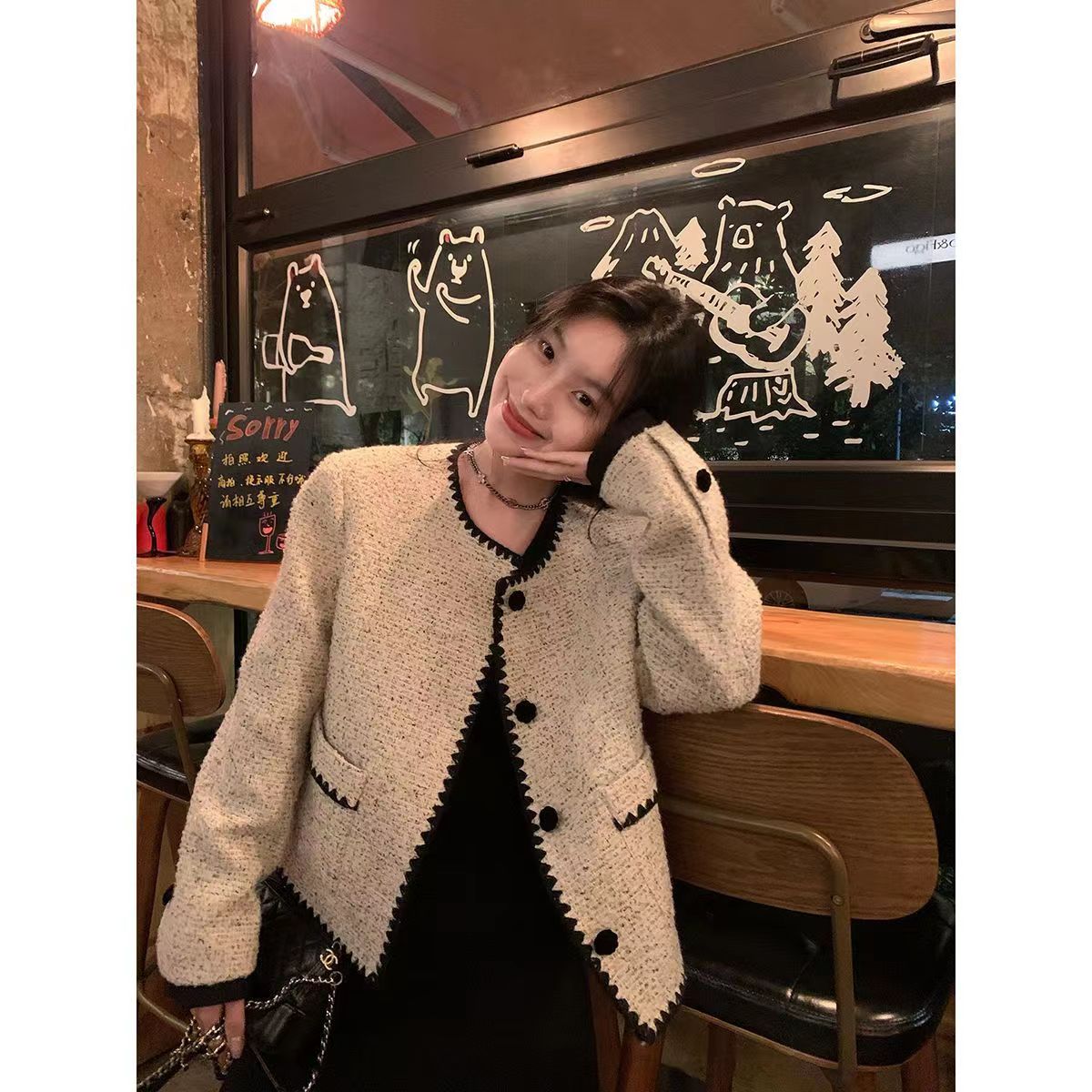 Xiaoxiangfeng coat for women 2023 spring and autumn new style French niche elegant retro temperament round neck thickened short coat