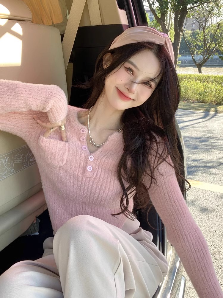 毛衣女秋冬2023新款水貂絨內搭軟糯設計感小眾短款毛絨打底針織衫