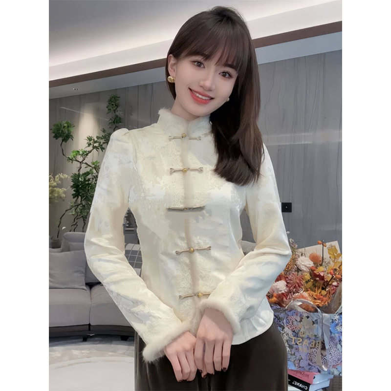 Quality inspector’s picture of a new Chinese style unique, chic and beautiful blouse worn with a slimming retro shirt