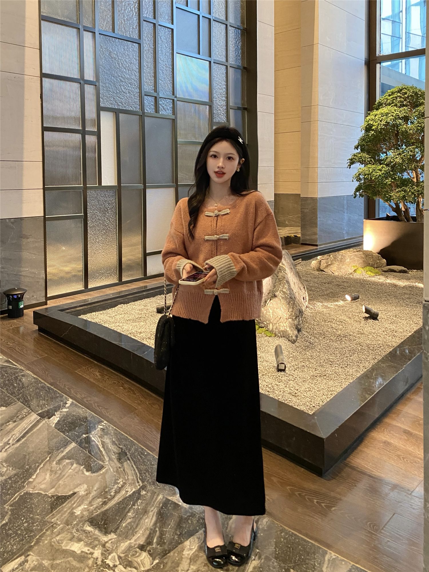 Actual shot~New Chinese style retro buttoned sweater for women knitted cardigan jacket velvet skirt suit