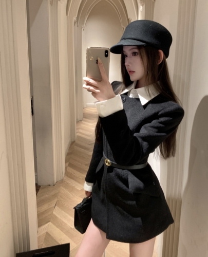 Actual shot of thickened black fake two-piece woolen lapel coat for women winter new style waist coat