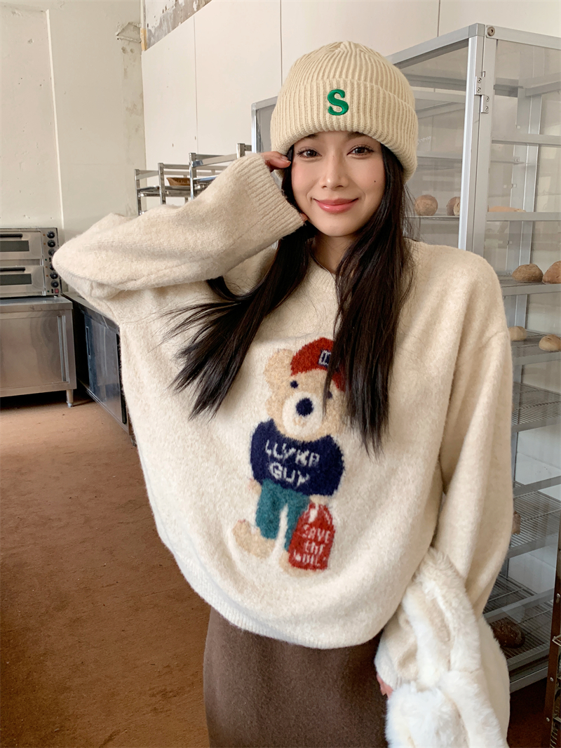 實拍  韓版寬鬆可愛套頭圓領慵懶風小熊毛衣女秋冬