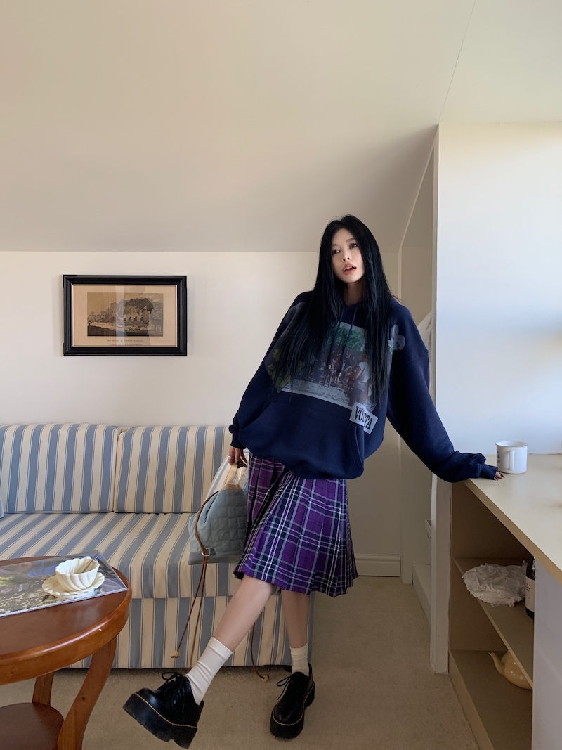 實拍 寬鬆休閒美式印花長袖連帽加絨衛衣+高腰格子百褶裙