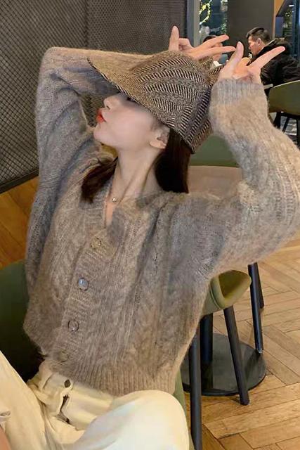 新款寬鬆慵懶風v領毛衣外套女粉色韓版外穿針織開衫短款上衣