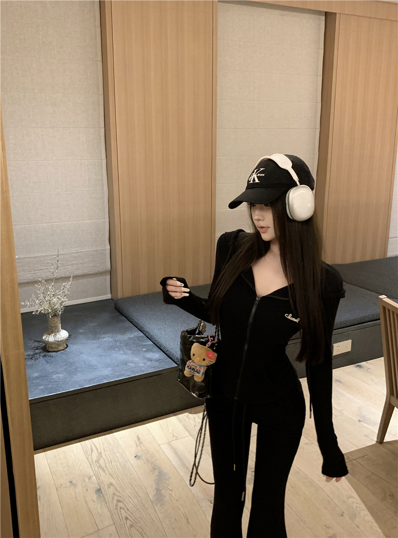 實拍~休閒運動套裝女秋季穿搭連帽衛衣外套微喇叭拖地兩件套