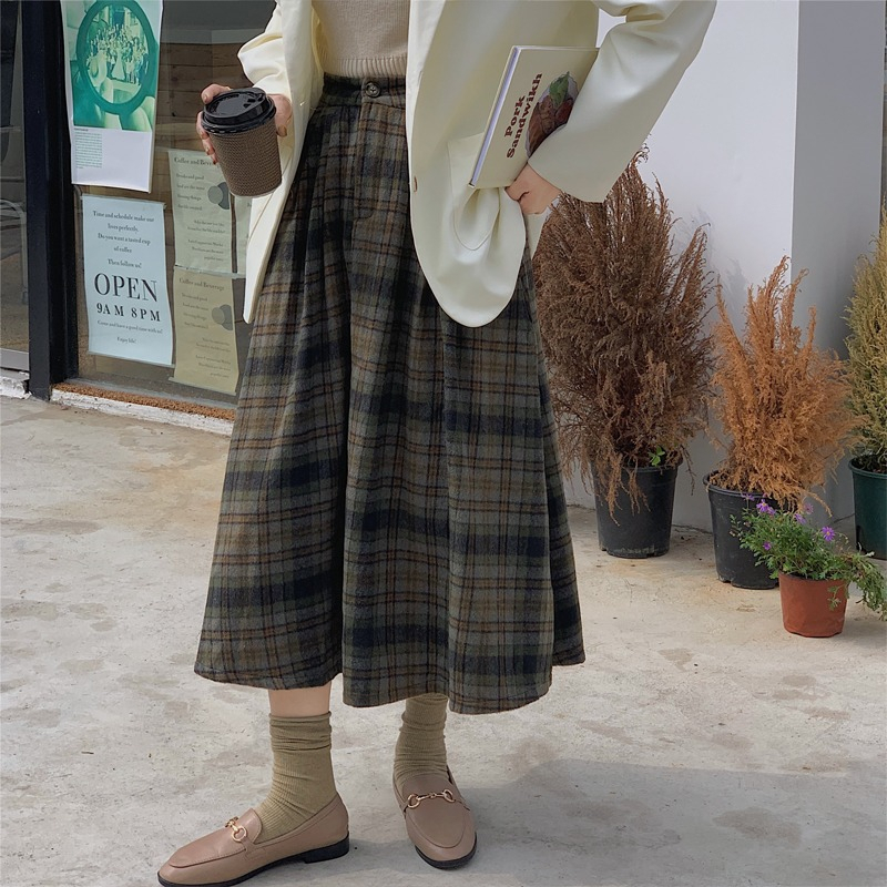 New women's woolen plaid skirt