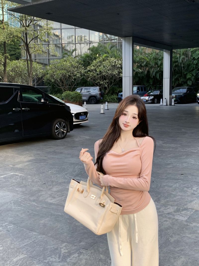 Actual shot of high-end outfits for pure lust hot girls slimming short long-sleeved T-shirt bottoming shirt tops for women