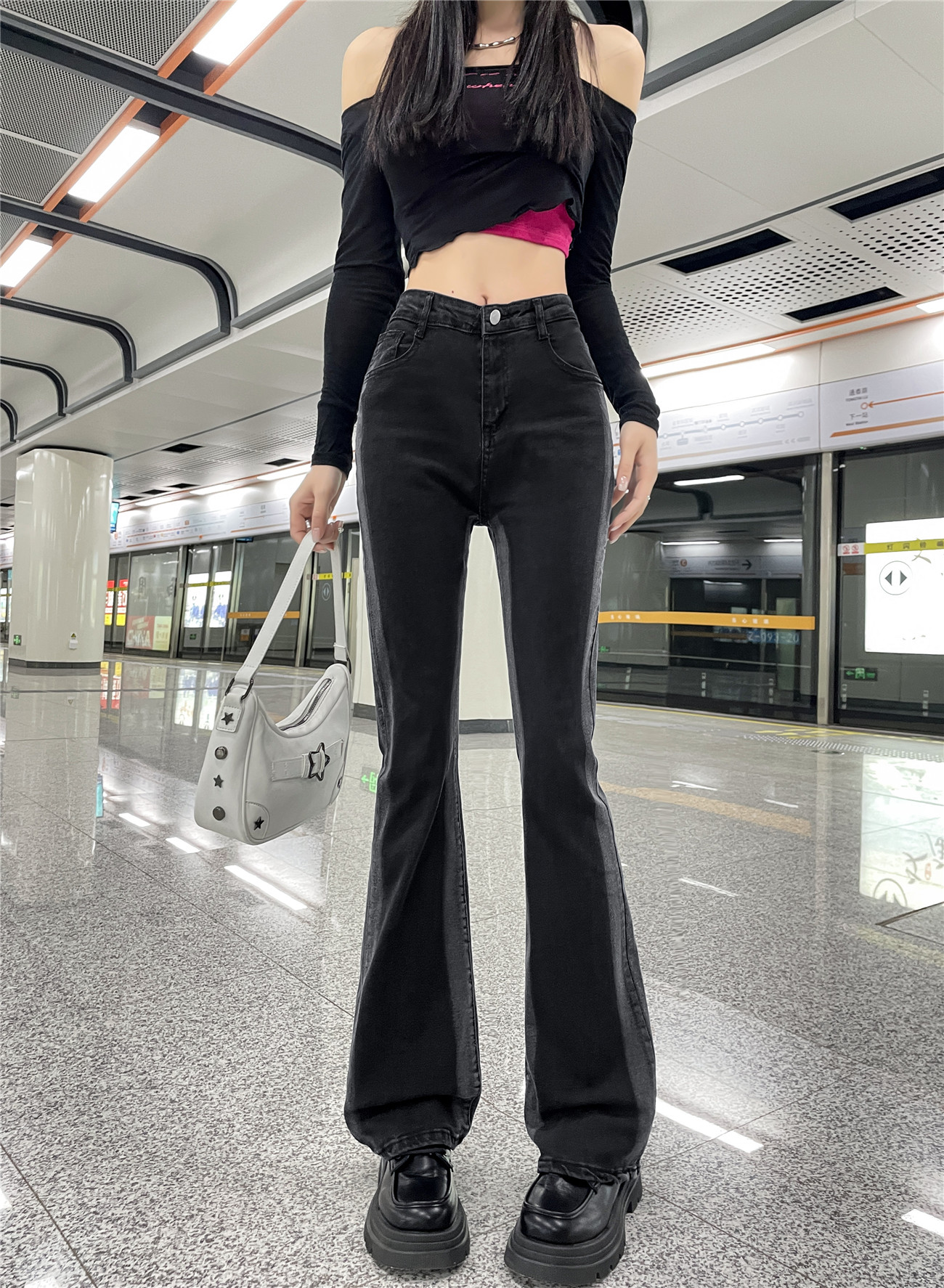 Real shot!! Designed gradient black and gray micro-flare jeans for women in spring and autumn new high-waist slimming buttocks horse hoof pants