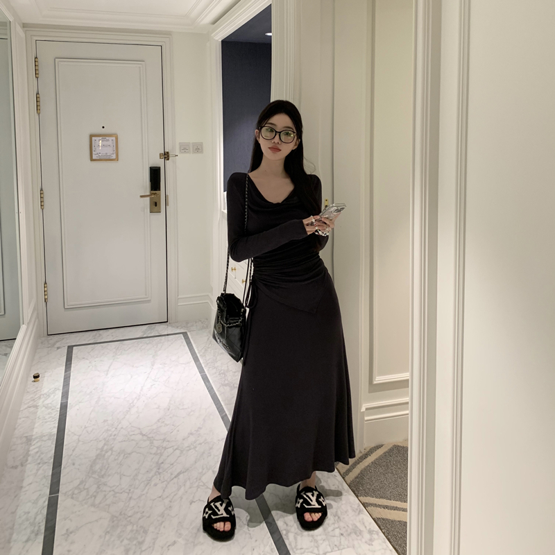 紙片人套裝女2023秋冬季設計感抽繩t恤上衣休閒半身裙兩件套