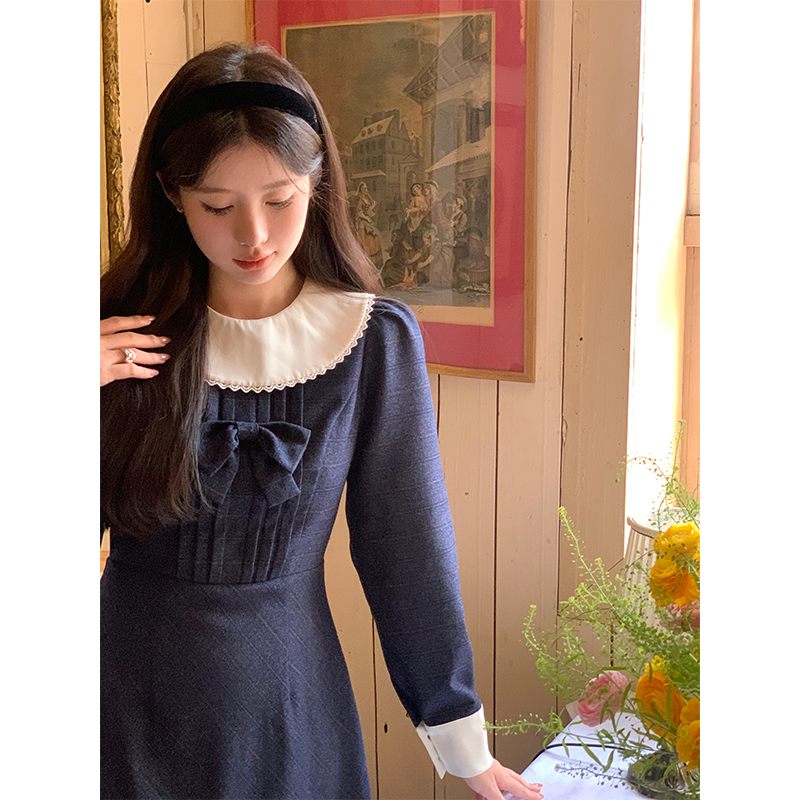 VASSE 法式復古圓領泡泡袖連衣裙子女小個子格紋裙溫柔度假風裙子