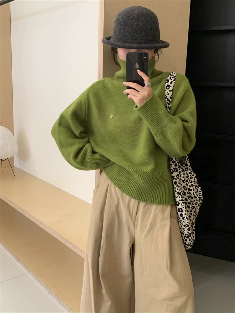 韓系高級感慵懶綠色高領毛衣女秋冬加厚軟糯寬鬆氣質打底針織上衣
