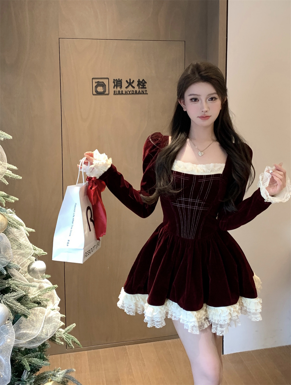 實拍秋冬新款復古聖誕禮服高級感內搭服裝氛圍感紅色連衣裙戰袍