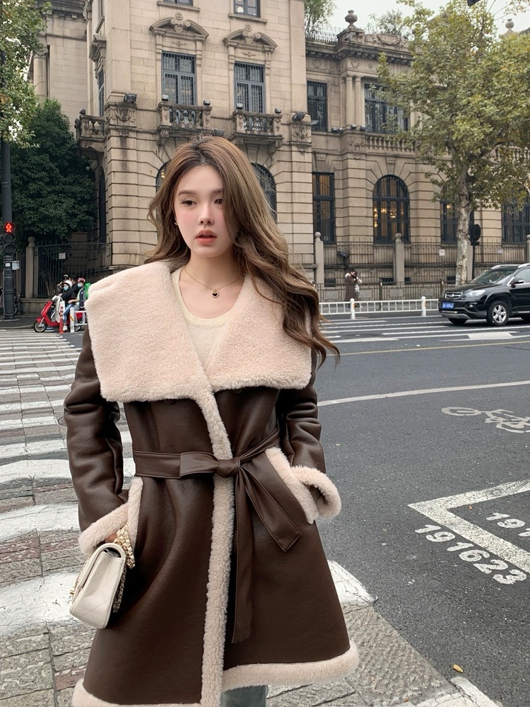 2023 Winter New Sheep Shear Fur Coat Jurchen Lamb Fur All-in-One Coat Slim Medium Long Style