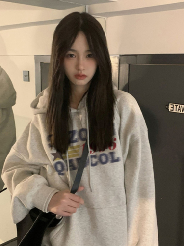 Official picture of national fashion brand hiphop hooded velvet sweatshirt for women in autumn and winter loose oversize versatile lazy style jacket