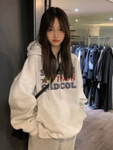 Official picture of national fashion brand hiphop hooded velvet sweatshirt for women in autumn and winter loose oversize versatile lazy style jacket