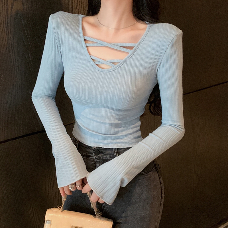 實拍 羊絨純色短款冬季韓貨胸前交叉設計時尚針織墊肩T恤女