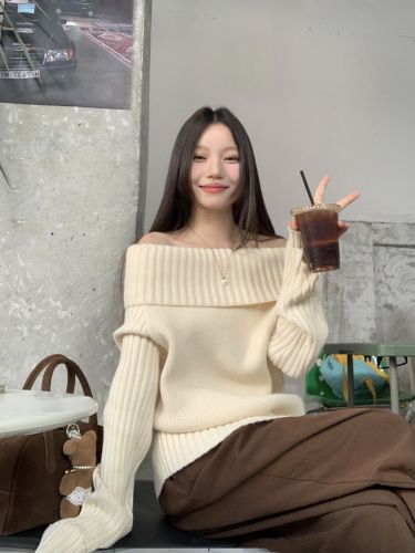 Shooted Three-Label Single Shoulder Exposed Collar Knit Top with Design-Sense Cuff Hole Long Sleeve Knit Shirt