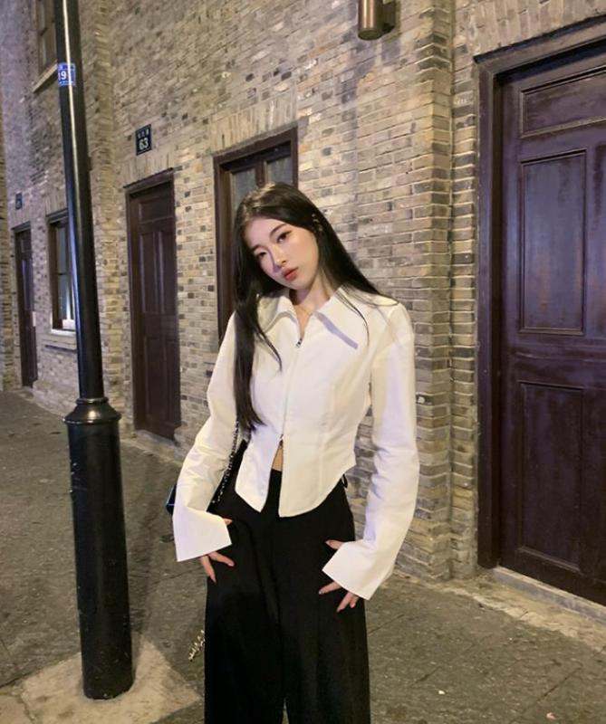 2toyoung藝術系學姐白色襯衫女2024春裝高級感短款設計感長袖襯衣