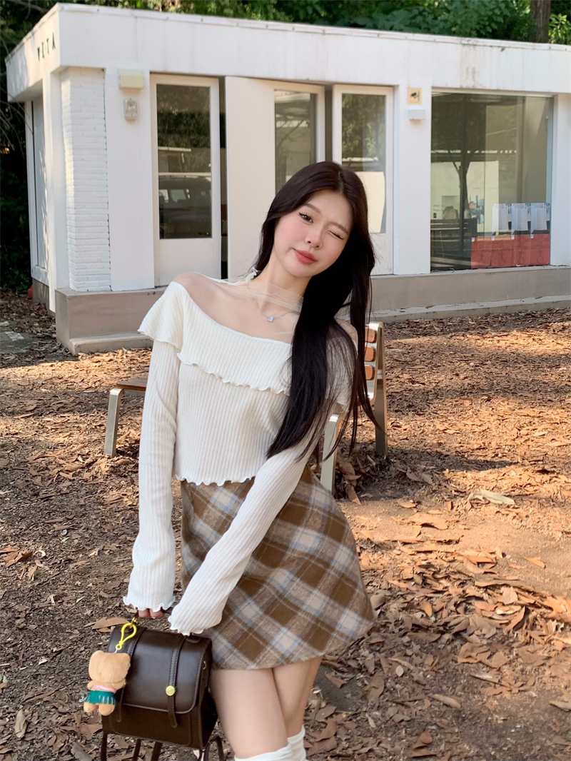 實拍秋冬新款設計感網紗拼接木耳邊針織衫女小眾辣妹純欲上衣