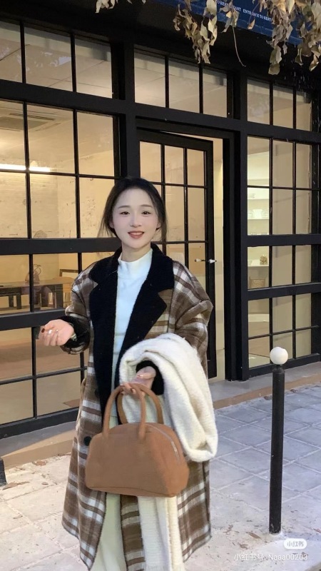 2023 winter reversible coat niche retro white coffee color long thick plaid woolen coat