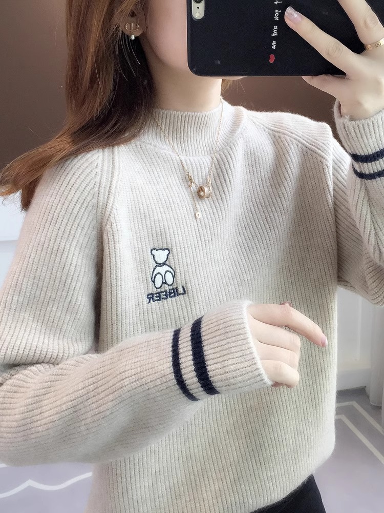 Super nice-looking thickened half-turtleneck sweater for women in winter 2023 new style inner knitted bottoming sweater for autumn