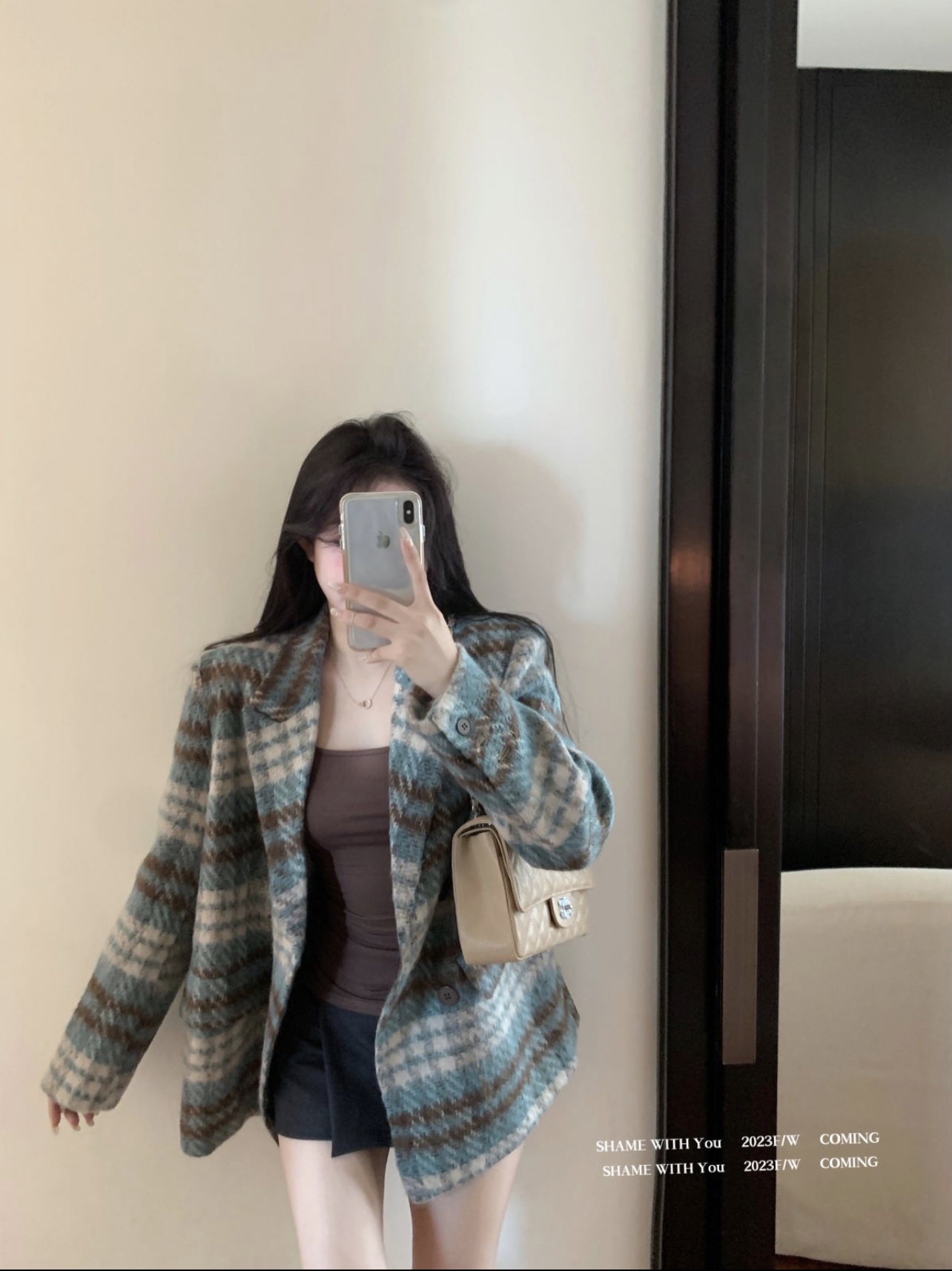 Real shots of autumn and winter versatile plaid jackets, suits, pure brown tops, versatile skirts, four-piece sets for all seasons