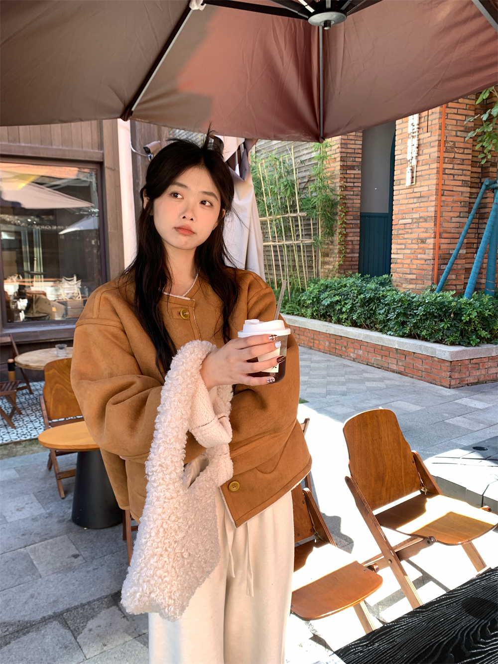 Real shot of winter thickened design suede round neck lamb fur one-piece short coat for women