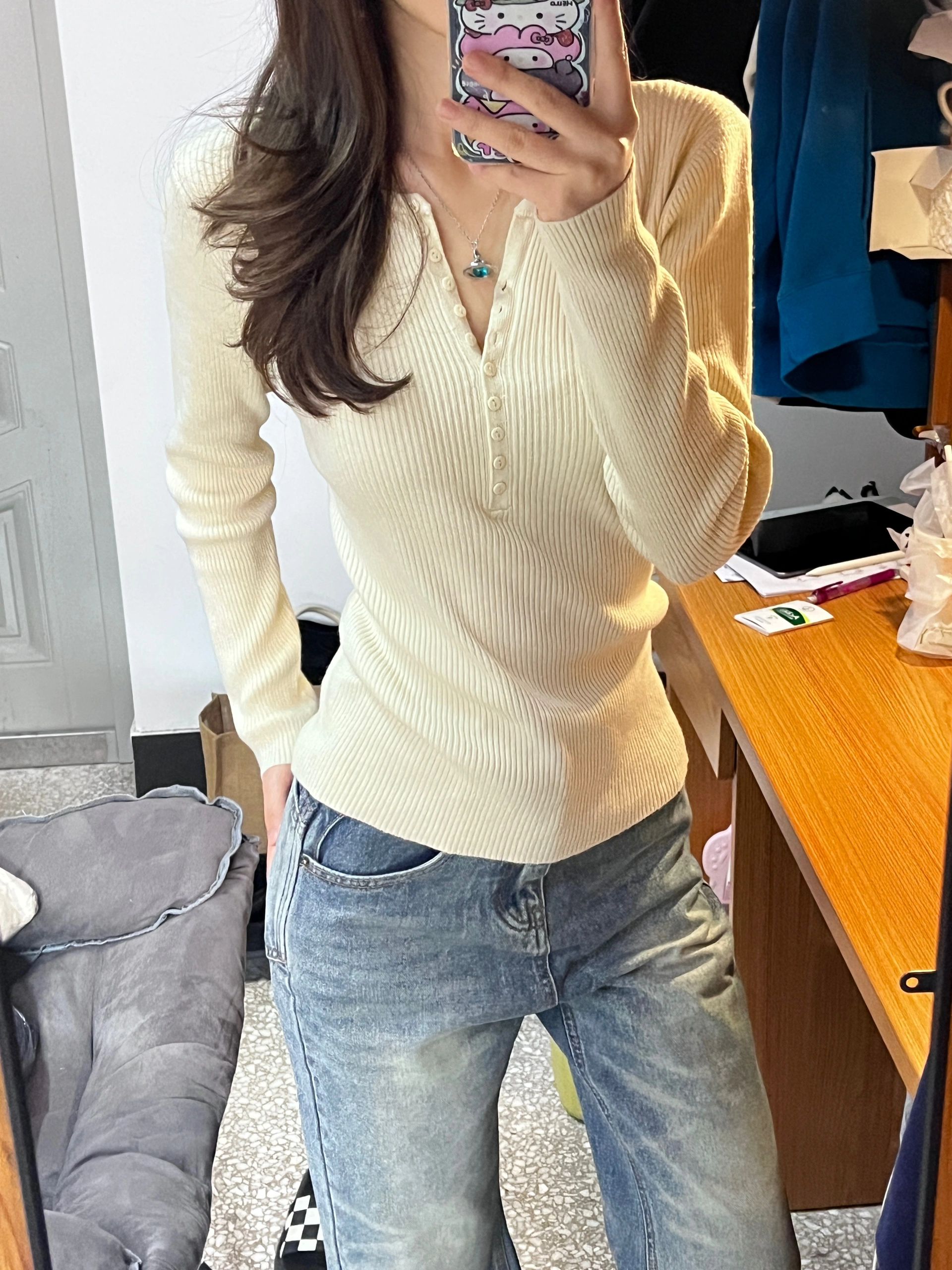 白色針織衫女2023新款秋款打底衫v領毛衣高級感修身內搭低領上衣