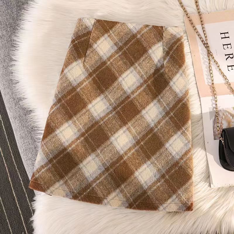 Autumn and winter Korean style woolen retro high-waisted chic warm diagonal hip A-line skirt