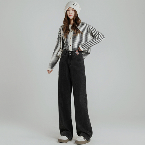 Real shot of autumn and winter black and gray double-breasted hottie high-waisted jeans for women with slimming straight pants