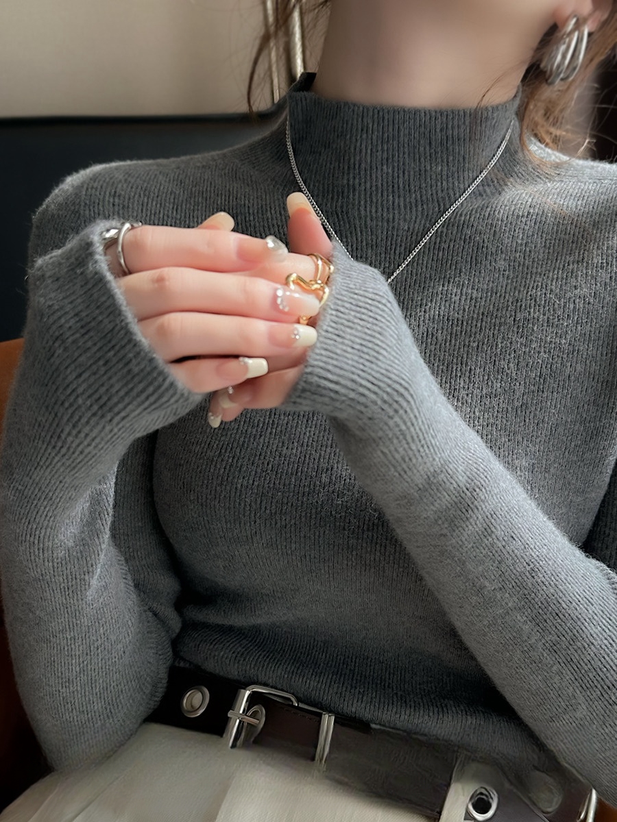 Official picture of autumn and winter western-style inner soft and waxy sweater women's high-end half turtleneck knitted long-sleeved bottoming shirt top