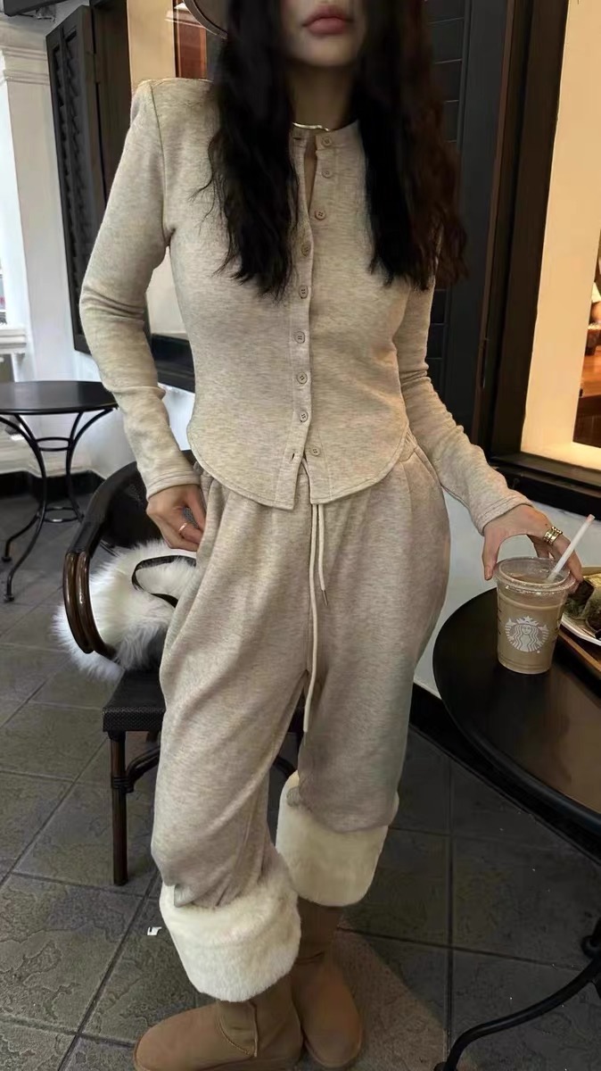 十三行秋冬女2023新款時尚洋氣運動休閒開衫上衣高腰衛褲兩件套裝