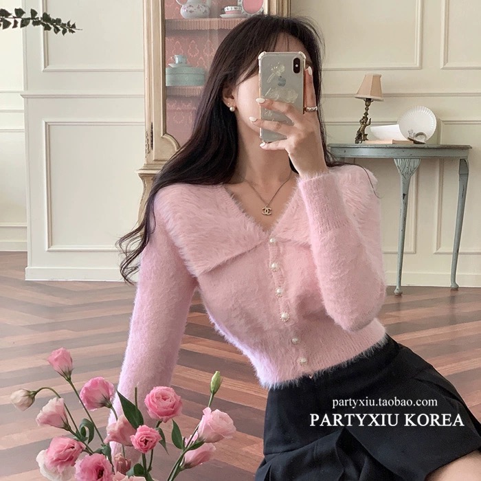 時尚翻領珍珠單排扣修身短款純色海馬毛毛衣女洋氣百搭顯瘦上衣潮
