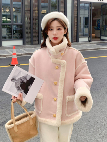 Fur all-in-one motorcycle jacket short lamb wool thickened jacket for women winter new pink lamb wool top Korean style