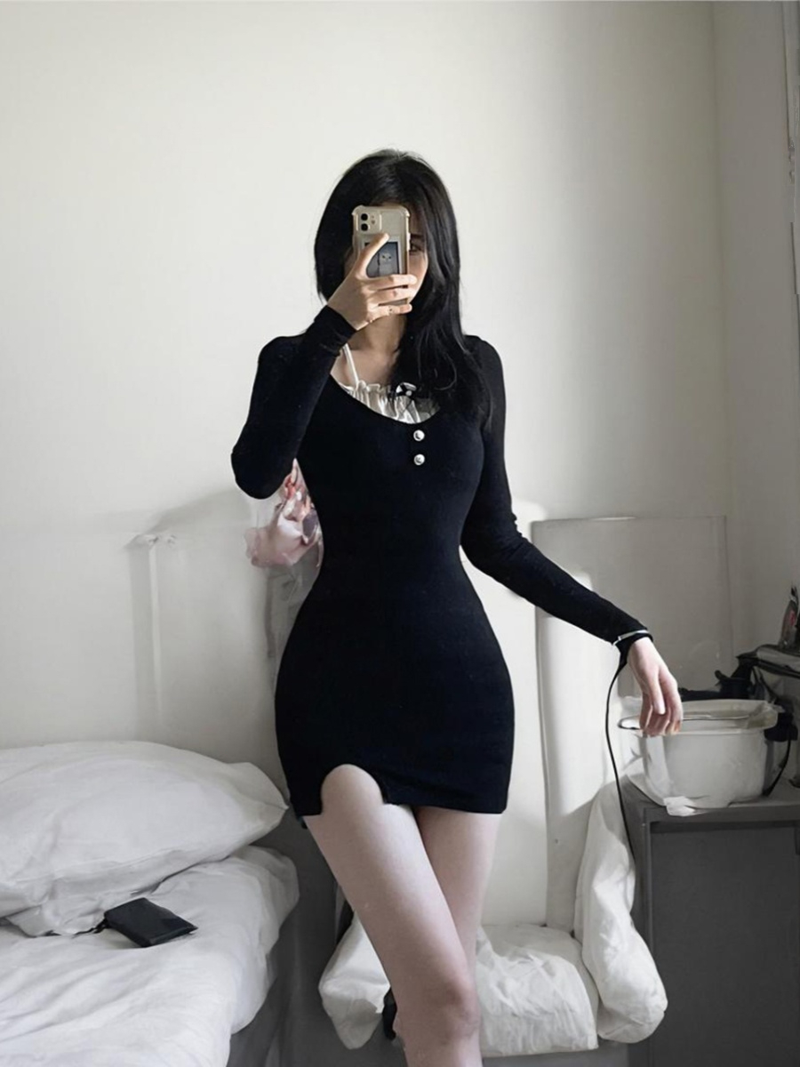 御姐風穿搭黑色假兩件掛脖連衣裙女秋冬季修身內搭打底包臀短裙子