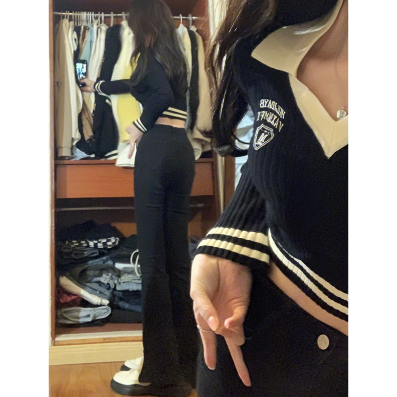 American hot girl POLO collar knitted bottoming shirt for women, autumn and winter inner wear design, niche and chic, beautiful short top