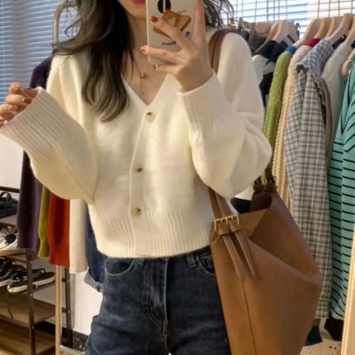 V-neck cardigan sweater for women, spring and autumn outer wear design, loose, lazy and chic, niche short knitted top