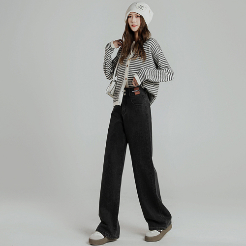 Real shot of autumn and winter black and gray double-breasted hottie high-waisted jeans for women with slimming straight pants