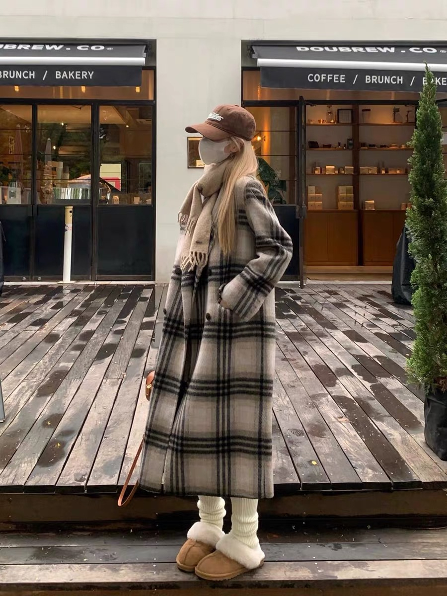 Winter Korean style high-end plaid coat women's woolen coat Hepburn style mid-length woolen coat