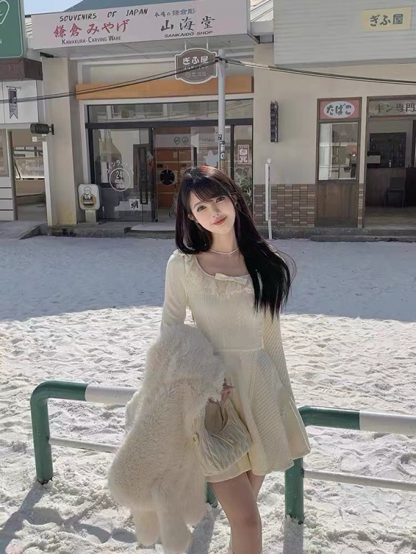 Acaine款雪松奶酪 斗篷連衣裙針織毛領套裝2023冬季新品